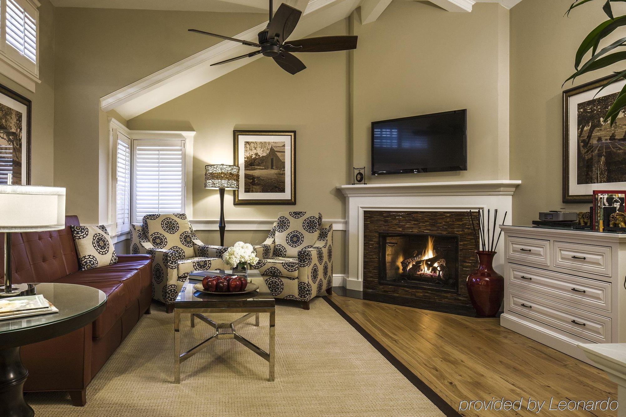 לוס אוליבוס Fess Parker Wine Country Inn מראה חיצוני תמונה